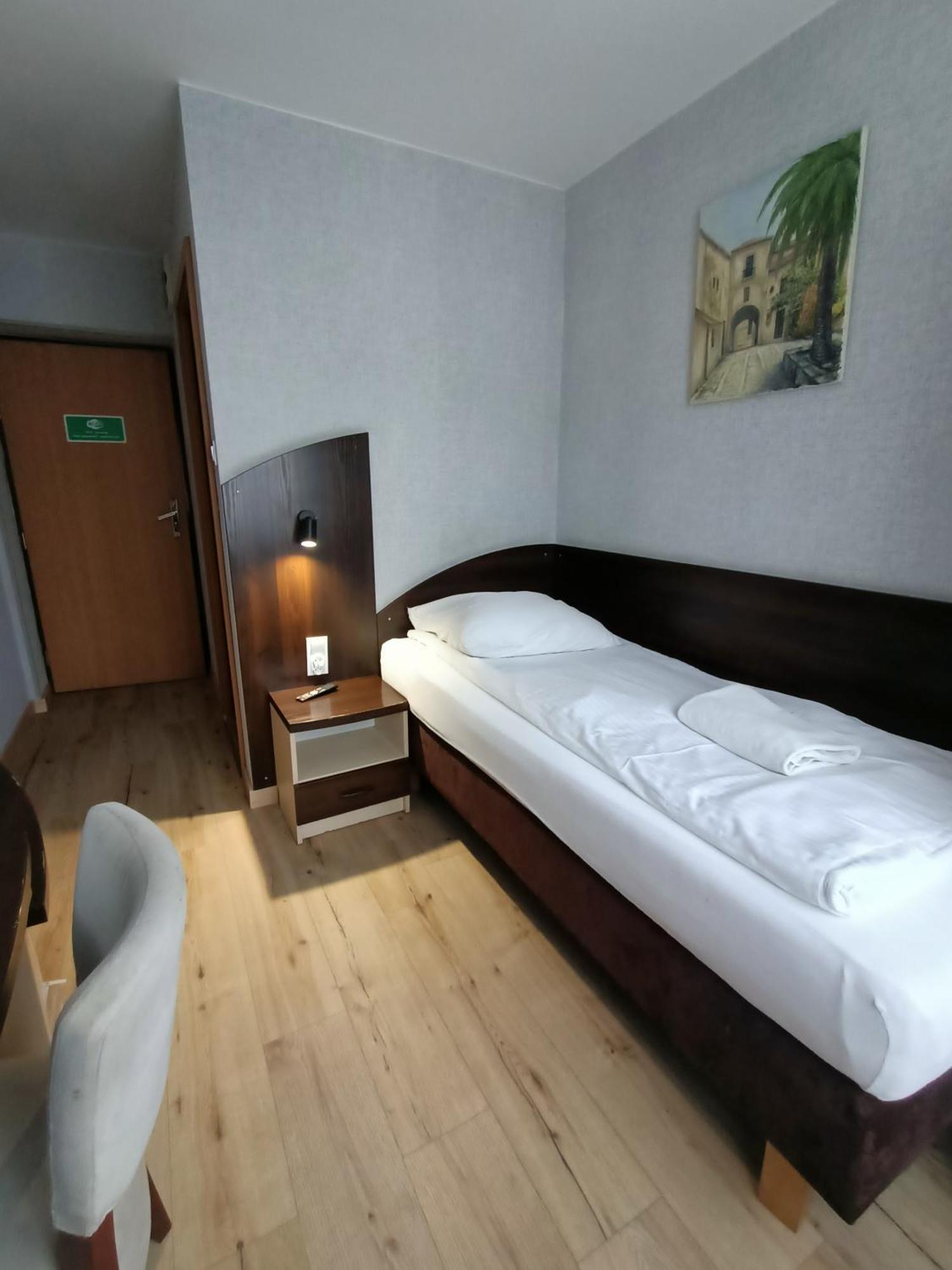 Hotel Pomorski Bydhošť Pokoj fotografie